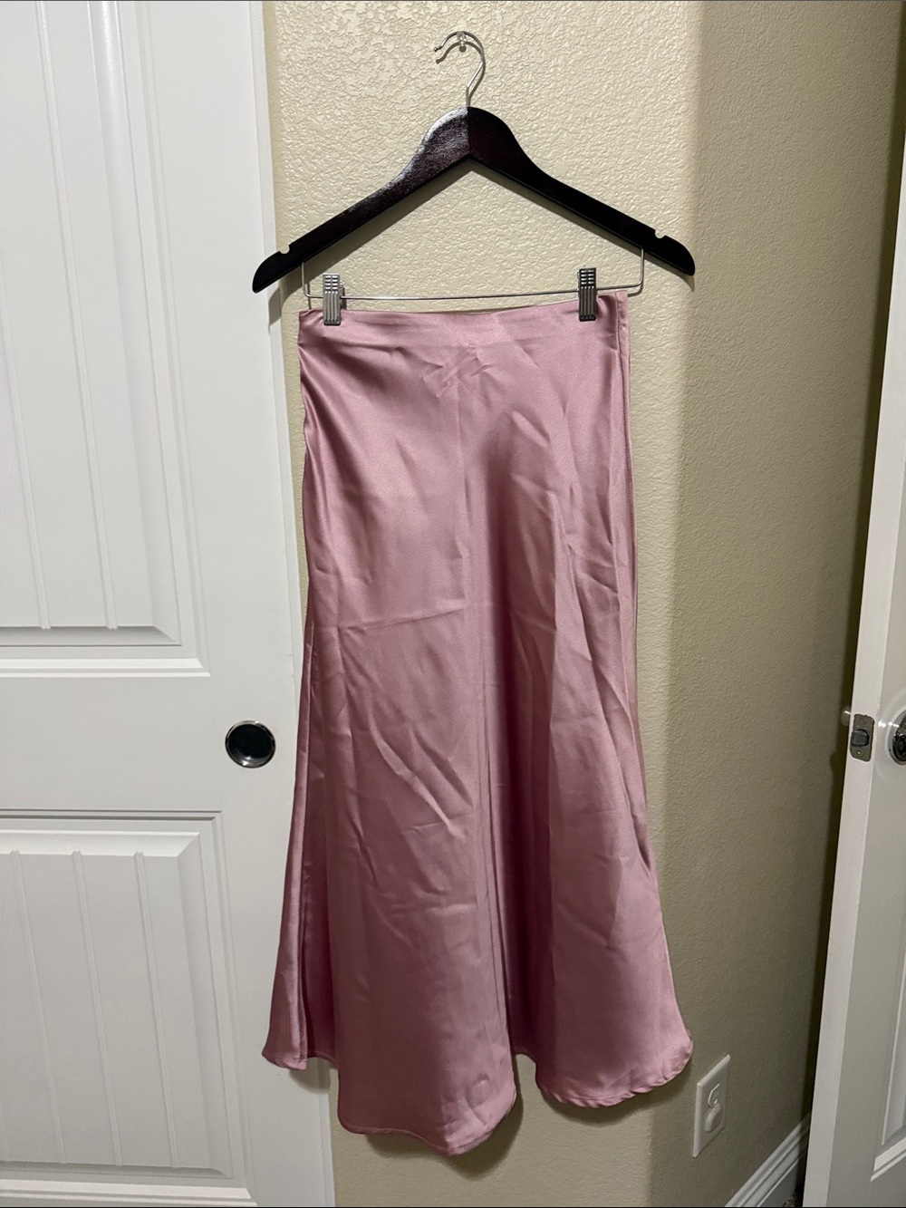 zeagoo Dusty Rose Satin Maxi Skirt